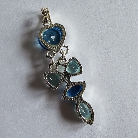 Blue heart pendant and silver tone - Picture 6 of 8